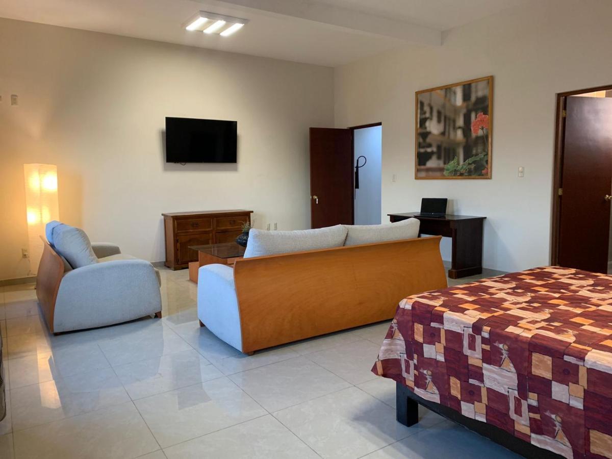 Cinco De Mayo Hotel ケレタロ エクステリア 写真